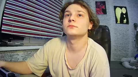 Snapshot of jonnymyloka chatting on 03-11-25, 02:40 JONNY online show from 03-11-25, 02:40