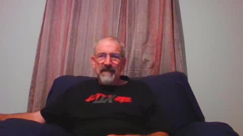 Snapshot of jony_five chatting on 09-24-25, 12:25 Jon online show from 09-24-25, 12:25