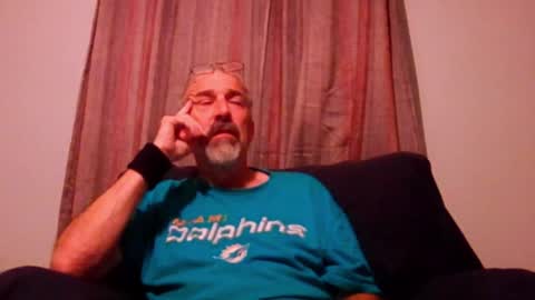 Snapshot of jony_five chatting on 10-04-25, 12:30 Jon online show from 10-04-25, 12:30
