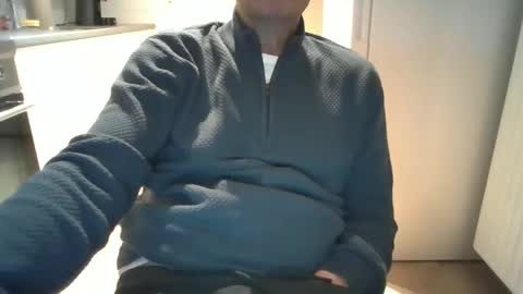 Snapshot of jop55 chatting on 04-18-26, 07:58 Jop55 online show from 04-18-26, 07:58