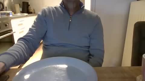 Snapshot of jop55 chatting on 04-19-26, 10:36 Jop55 online show from 04-19-26, 10:36