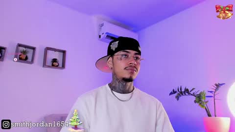 Snapshot of jordansmiith_ chatting on 12-22-24, 04:27 Jordan Smith online show from 12-22-24, 04:27