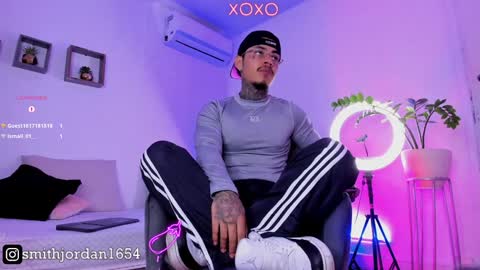 Snapshot of jordansmiith_ chatting on 01-04-25, 01:42 Jordan Smith online show from 01-04-25, 01:42