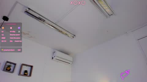 Snapshot of jordansmiith_ chatting on 01-28-25, 09:50 Jordan Smith online show from 01-28-25, 09:50