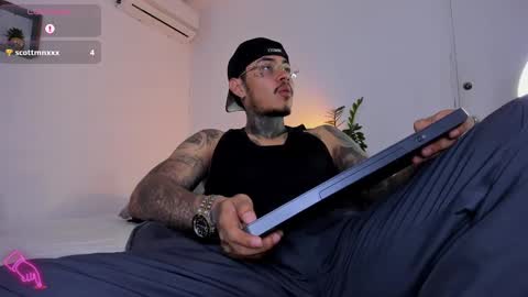 Snapshot of jordansmiith_ chatting on 02-20-25, 08:47 Jordan Smith online show from 02-20-25, 08:47