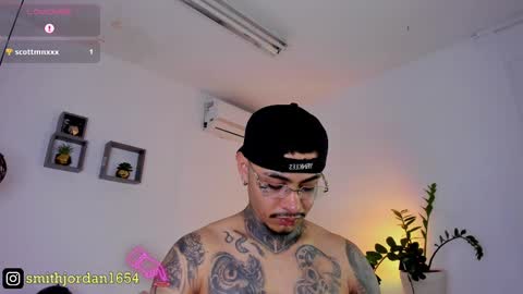 Snapshot of jordansmiith_ chatting on 02-27-25, 11:15 Jordan Smith online show from 02-27-25, 11:15