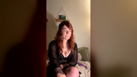 Snapshot of jorose2001 chatting on 01-09-26, 09:05 Jo Rose online show from 01-09-26, 09:05