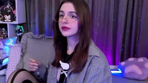 Snapshot of jorougumo chatting on 11-16-25, 05:07 Rose online show from 11-16-25, 05:07