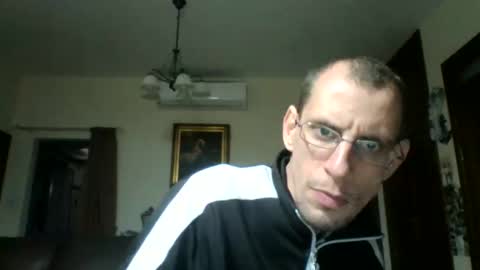 Snapshot of jos39a chatting on 01-15-25, 04:00 jos39a online show from 01-15-25, 04:00