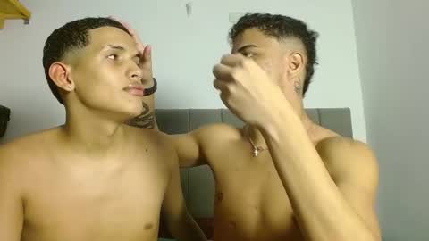 JOSE AND DANIEL online show from 07-01-26, 04:47