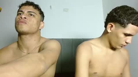 JOSE AND DANIEL online show from 07-07-26, 04:37