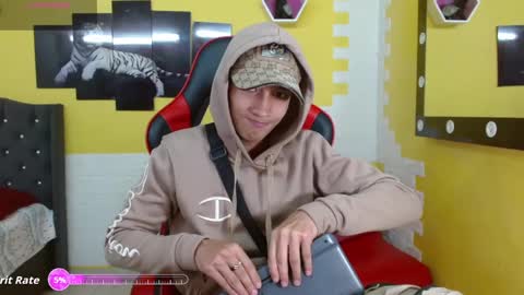 jose_sexycumm online show from 10-13-25, 05:02