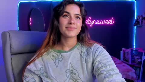 Sofia Garcia online show from 03-11-25, 01:37