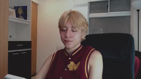 Snapshot of joseon_cute chatting on 05-06-26, 03:35 joseon_cute online show from 05-06-26, 03:35