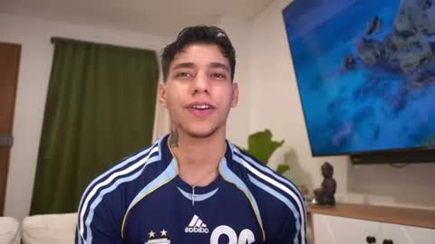 Snapshot of josep_davies chatting on 07-20-26, 12:58 Josep online show from 07-20-26, 12:58