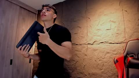 Snapshot of joseph__boy chatting on 03-08-25, 12:52 JOSEPH online show from 03-08-25, 12:52