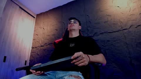 Snapshot of joseph__boy chatting on 11-21-25, 11:09 JOSEPH online show from 11-21-25, 11:09