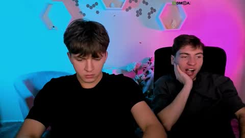 joseph_bear_ online show from 12-04-25, 08:28