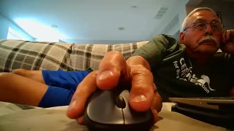 Snapshot of josephgr2021 chatting on 05-25-26, 01:44 josephgr2021 online show from 05-25-26, 01:44