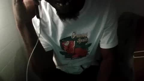 josephlongwat29 online show from 11-09-25, 02:32