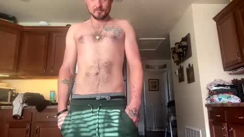 Snapshot of josephung1 chatting on 01-11-26, 07:08 sissy josphine online show from 01-11-26, 07:08