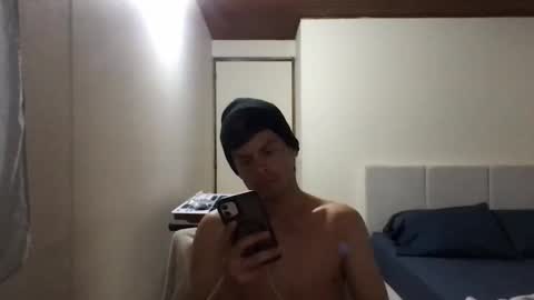 Nicolas online show from 05-02-26, 04:28