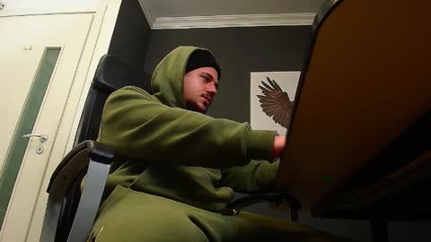 Snapshot of joshknights chatting on 01-20-25, 05:37 JoshKnight online show from 01-20-25, 05:37