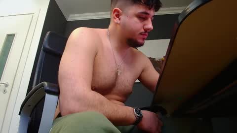 Snapshot of joshknights chatting on 01-29-25, 09:33 JoshKnight online show from 01-29-25, 09:33