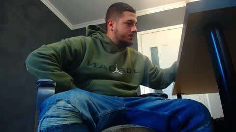 Snapshot of joshknights chatting on 09-18-25, 05:20 JoshKnight online show from 09-18-25, 05:20