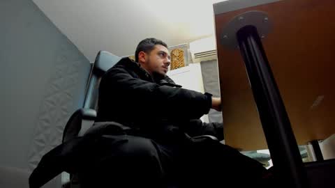 Snapshot of joshknights chatting on 10-20-25, 04:46 JoshKnight online show from 10-20-25, 04:46