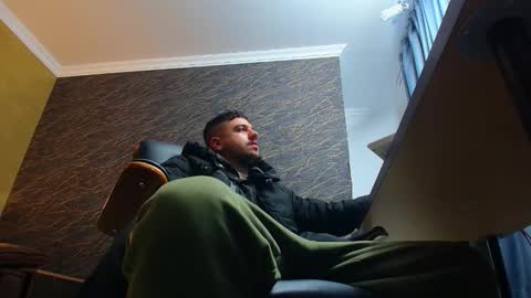 Snapshot of joshknights chatting on 12-05-25, 06:11 JoshKnight online show from 12-05-25, 06:11