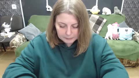 josiesun771 online show from 10-11-25, 07:40