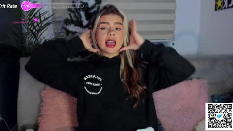 josephine   independent model    online show from 01-03-25, 04:11