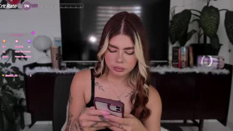 josephine   independent model    online show from 03-01-25, 07:48