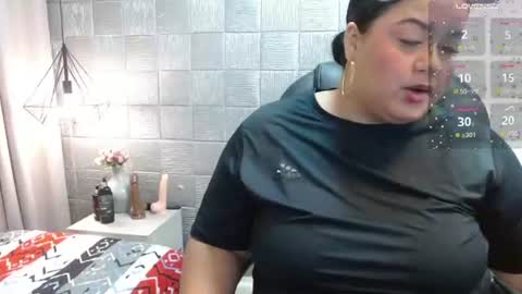 Snapshot of jossivibes chatting on 06-10-26, 01:21 jossivibes online show from 06-10-26, 01:21