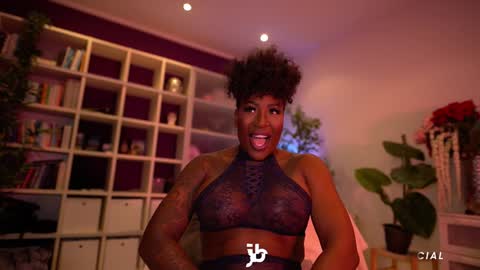 Snapshot of josyblack chatting on 01-14-25, 06:45 josyblack online show from 01-14-25, 06:45