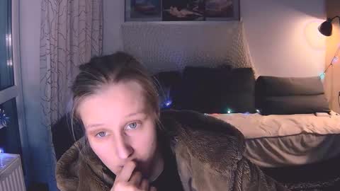 Snapshot of joy_keys chatting on 12-16-24, 04:38 joy_keys online show from 12-16-24, 04:38
