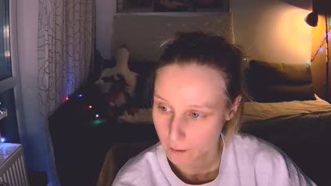 Snapshot of joy_keys chatting on 12-17-24, 01:49 joy_keys online show from 12-17-24, 01:49