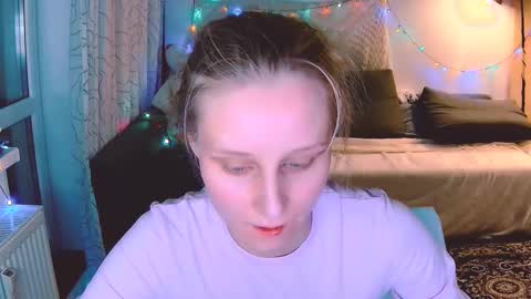 Snapshot of joy_keys chatting on 12-21-24, 02:47 joy_keys online show from 12-21-24, 02:47
