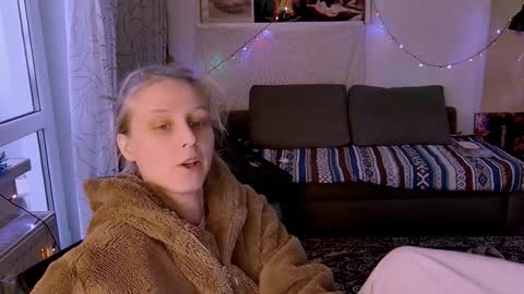 Snapshot of joy_keys chatting on 02-03-25, 01:51 joy_keys online show from 02-03-25, 01:51