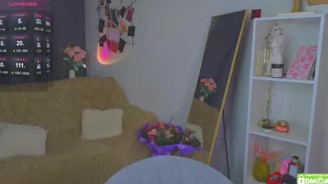 Snapshot of joyce_jones chatting on 10-16-25, 08:54 joyce_jones online show from 10-16-25, 08:54