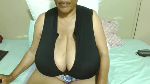 DairyQueen online show from 12-02-25, 02:06