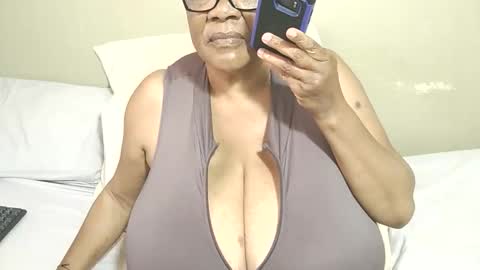 DairyQueen online show from 02-26-26, 08:24