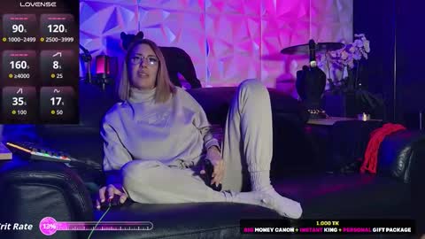 Snapshot of joylatoya chatting on 01-16-26, 09:35 Joy Latoya online show from 01-16-26, 09:35