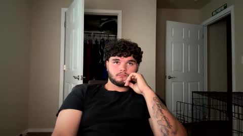 Snapshot of jp46893 chatting on 01-05-26, 10:46 jp46893 online show from 01-05-26, 10:46