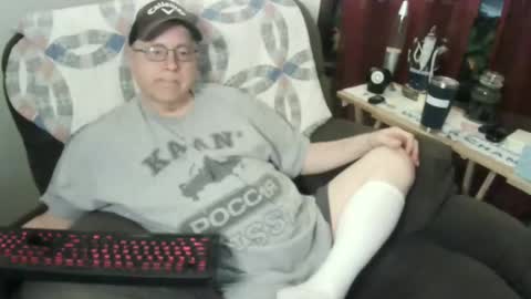 jpmel99 online show from 02-18-25, 05:53