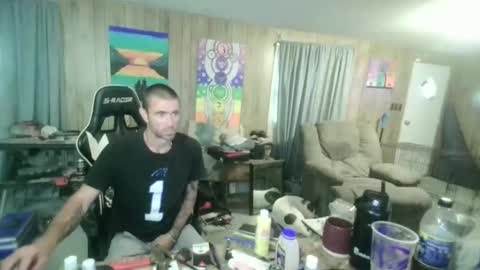 jrizzle1111 online show from 09-13-25, 11:21