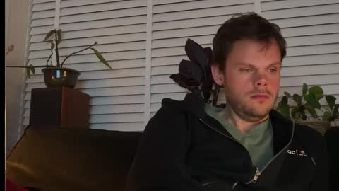 Snapshot of jrnb87 chatting on 02-03-26, 10:04 JoyBoy online show from 02-03-26, 10:04