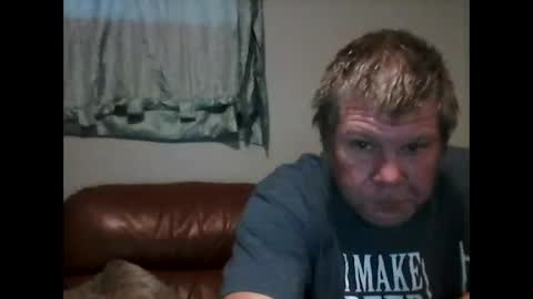 Snapshot of jrock9999 chatting on 11-03-25, 01:01 jrock9999 online show from 11-03-25, 01:01