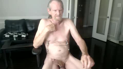 jtull52 online show from 04-21-26, 06:34